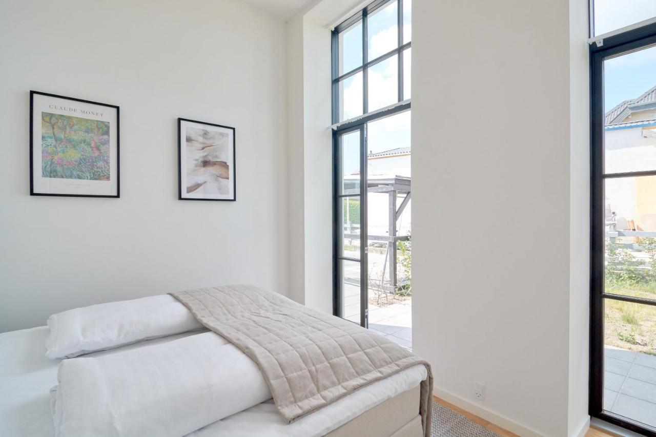 Cozy And Bright With Private Car Park Apartment *