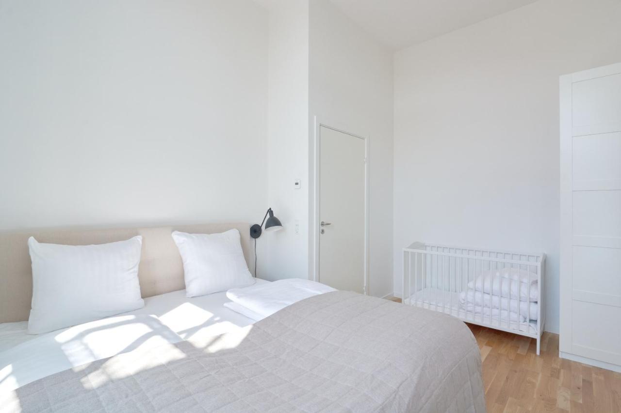 Cozy And Bright With Private Car Park Apartment *