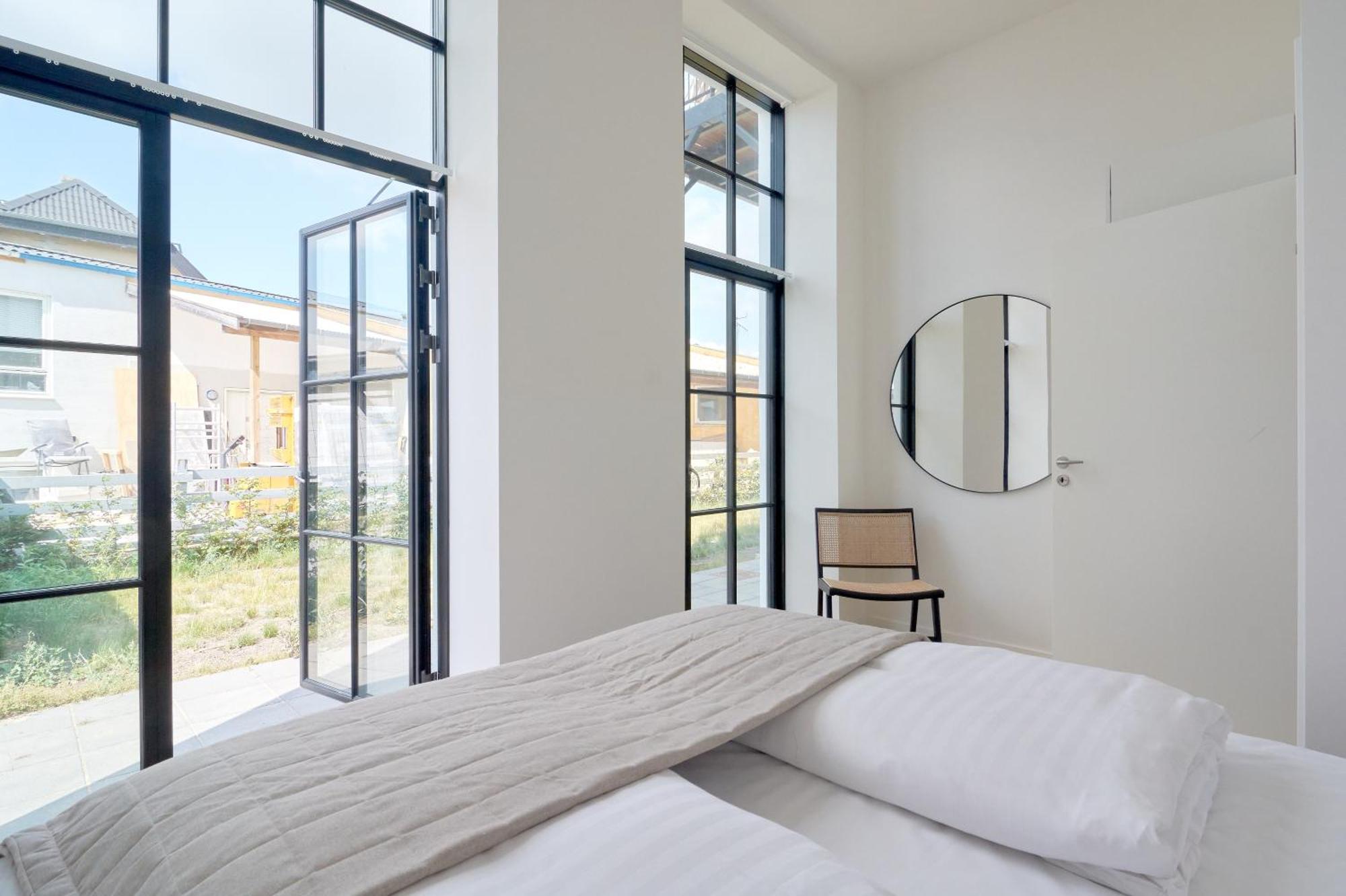Apartment Cozy And Bright With Private Car Park *