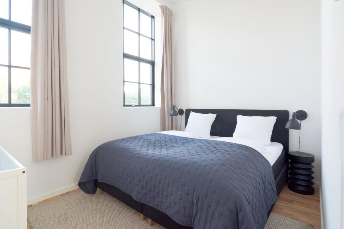Cozy And Bright With Private Car Park Apartment *