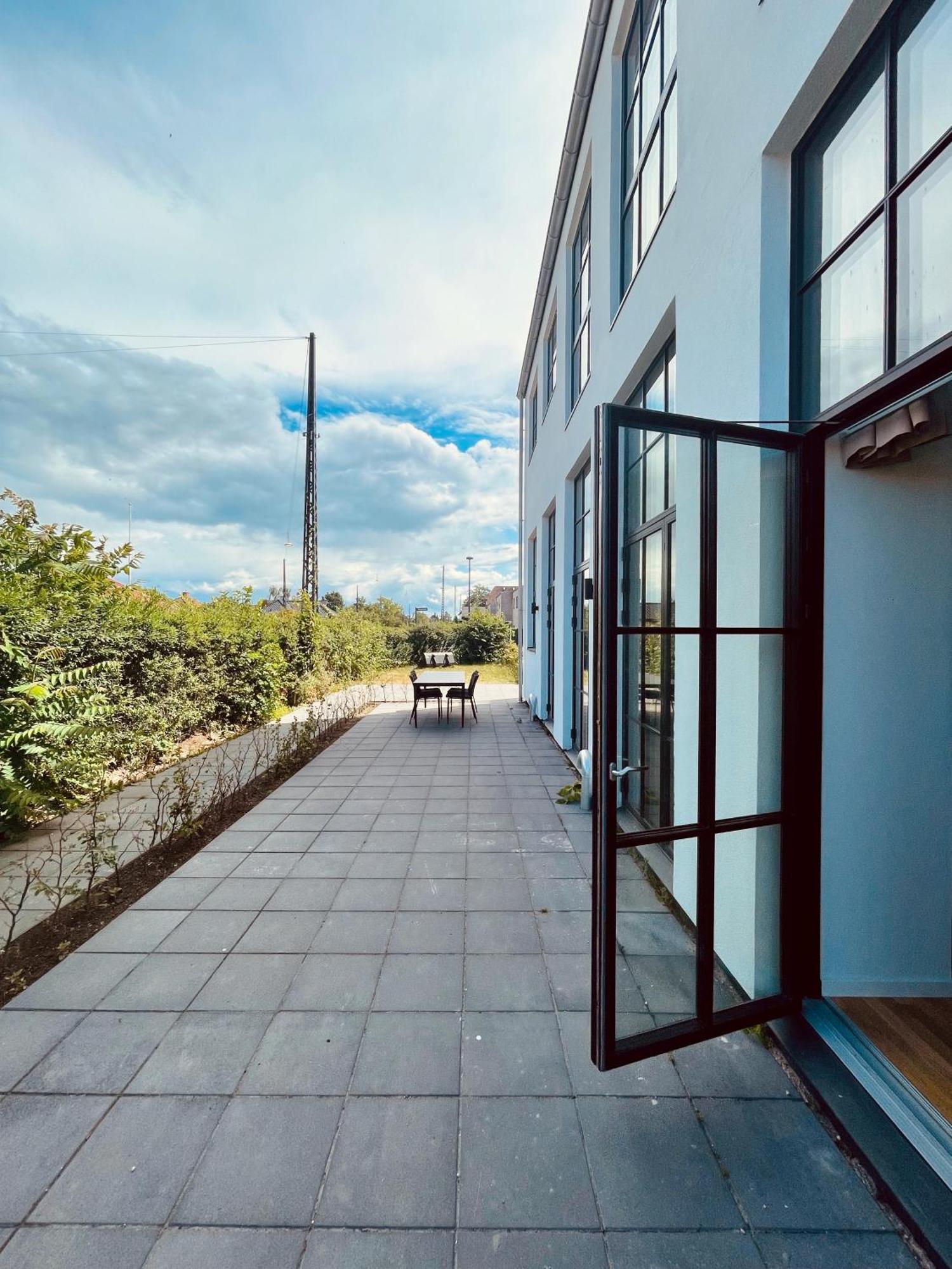 Apartamento Cozy And Bright With Private Car Park Copenhague