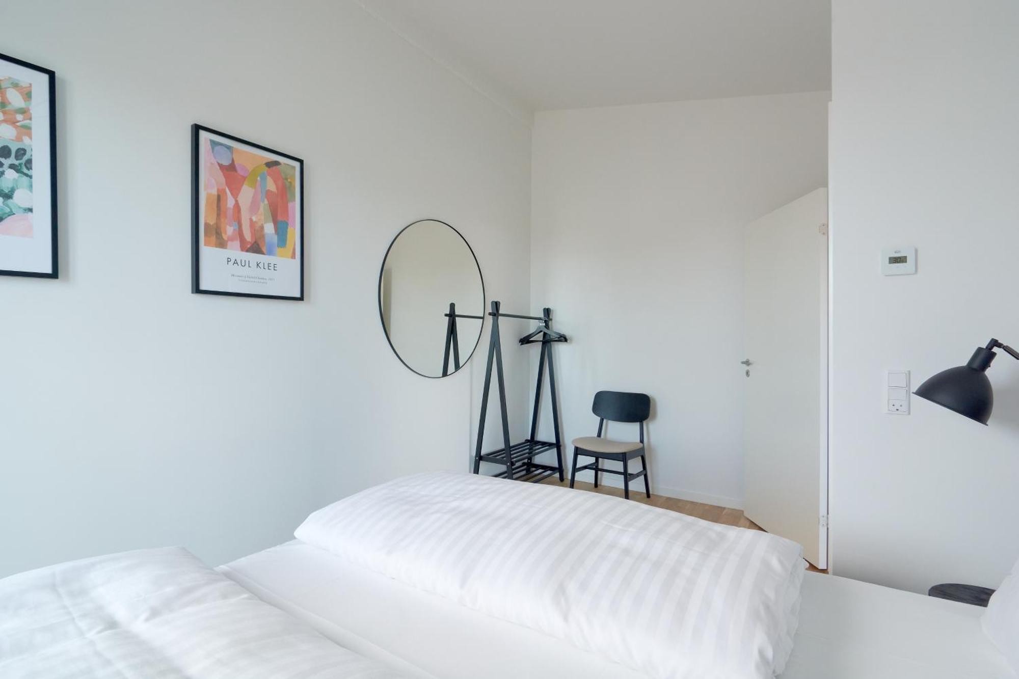 Cozy And Bright With Private Car Park Apartamento